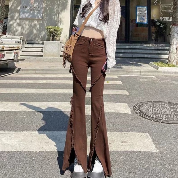 棕色开叉微喇牛仔裤女春秋季2023年新款毛边流苏咖啡色喇叭长裤子